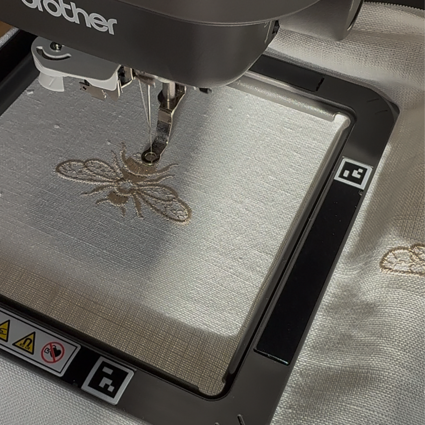 Brother satin-finish broderitråd – 843 Beige